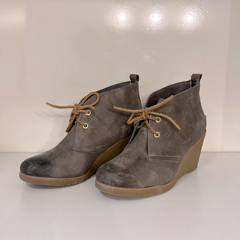 Sperry Harlow Burnished Leather Wedge Bootie | Grey